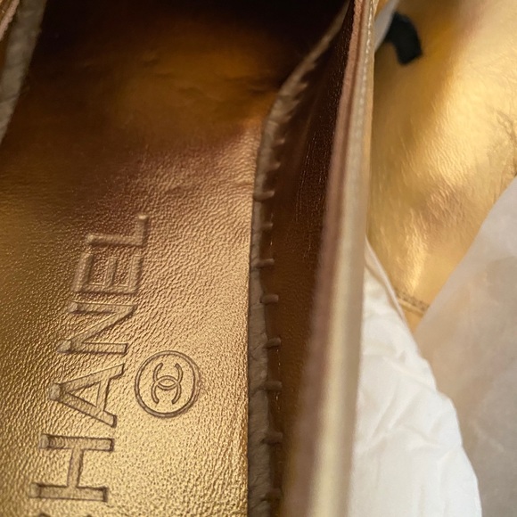 Chanel gold and black espadrilles NWB size 39 - Picture 9 of 10